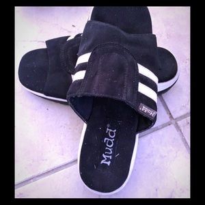 MUDD Sandals